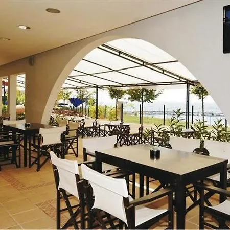 Sea View Luxury 1-bd Marina Cape *