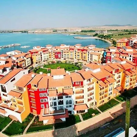 Sea View Luxury 1-bd Marina Cape Apartment Aheloy