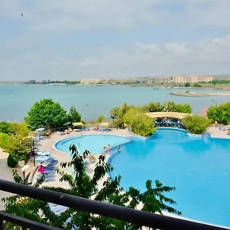 Sea View Luxury 1-bd Marina Cape Apartment Aheloy