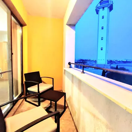Sea View Luxury 1-bd Marina Cape Apartment *